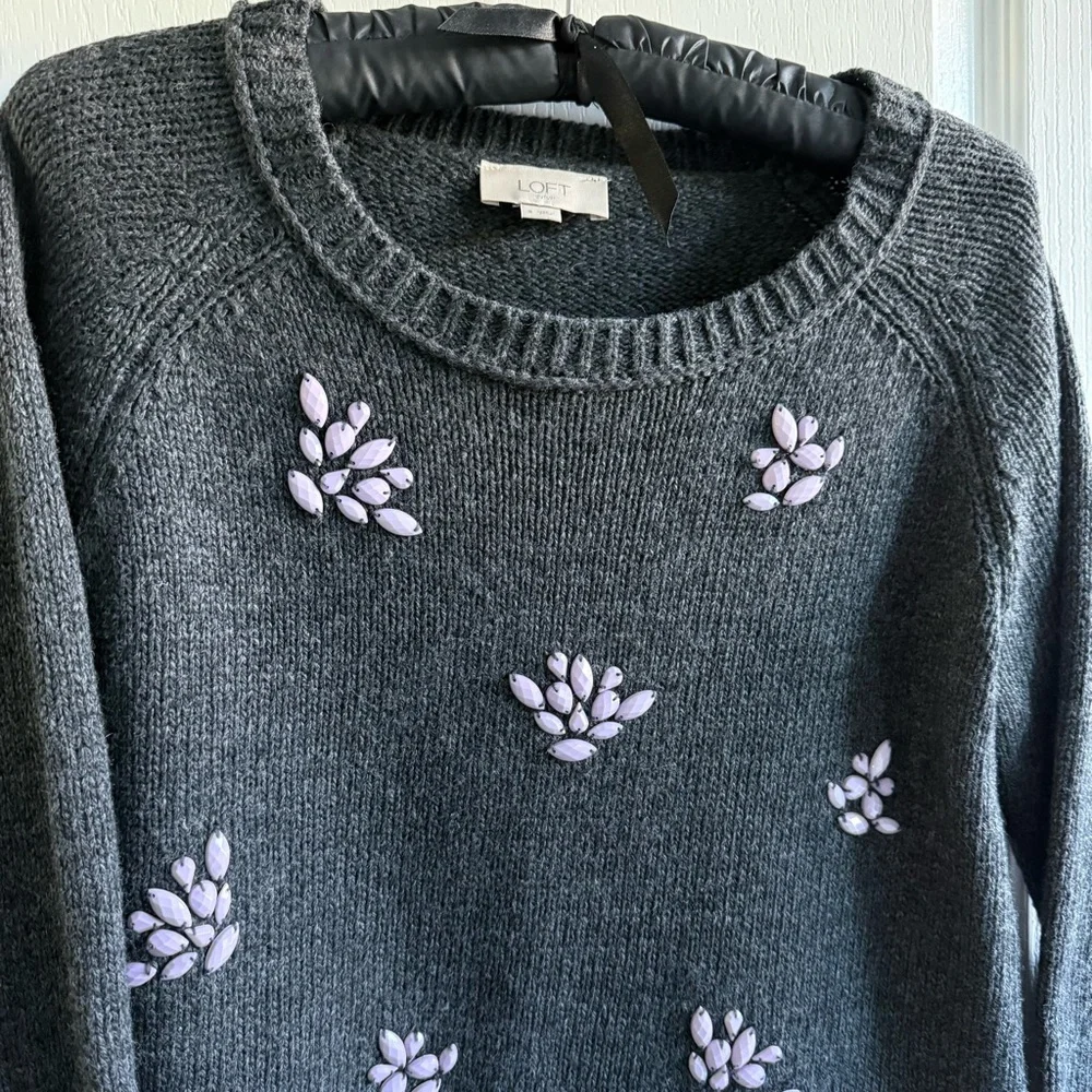 Loft Charcoal Gray Crewneck Sweater With Lavender Bead Embellishments Size S - Picture 5 of 13